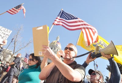 Capitol rally draws union supporters, opponents