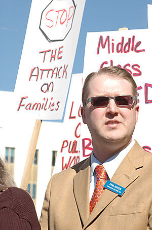 Capitol rally draws union supporters, opponents