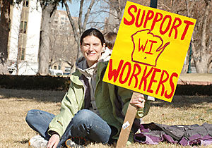 Capitol rally draws union supporters, opponents