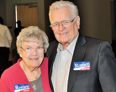 Ballots hit mailboxes, Denver mayoral campaigns hit home stretch in close race