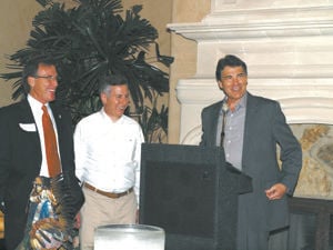 Perry campaigns with friends in Colorado