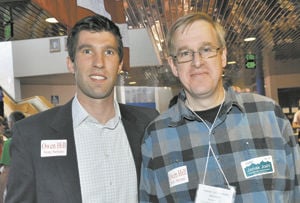 Looper edges Stephens in HD 19