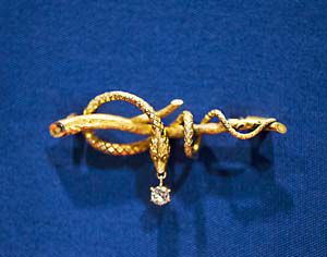 STYLE MATTERS: Madeleine Albright: “Read my Pins”