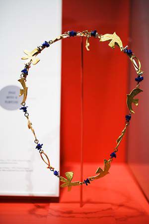 STYLE MATTERS: Madeleine Albright: “Read my Pins”