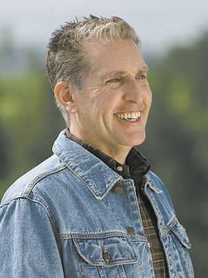 Ludwig defeats Davidson for Regent at large — again