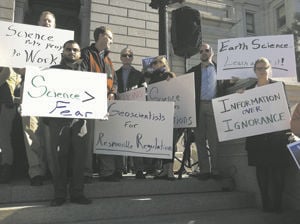 Supporters of ‘fracking’ defend the practice