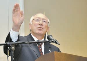 Salazar reflects on energy policy, climate change