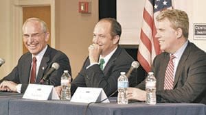 Candidates for guv woo women’s vote