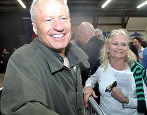 Bush rallies for Colorado Republicans