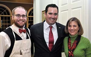 Jeb Bush gets early gift at Lincoln Club holiday party