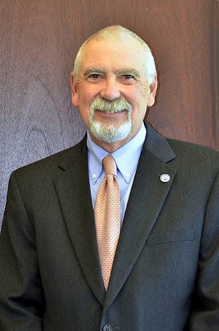 Rift over Aurora city manager spills into election calculus