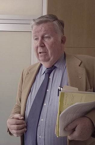 Bruce returns to court, blames politics