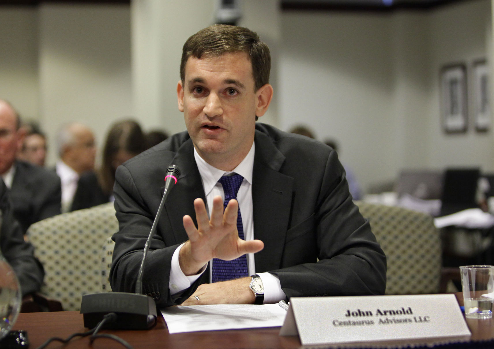 A Texas billionaire couple is fighting gerrymandering in Colorado