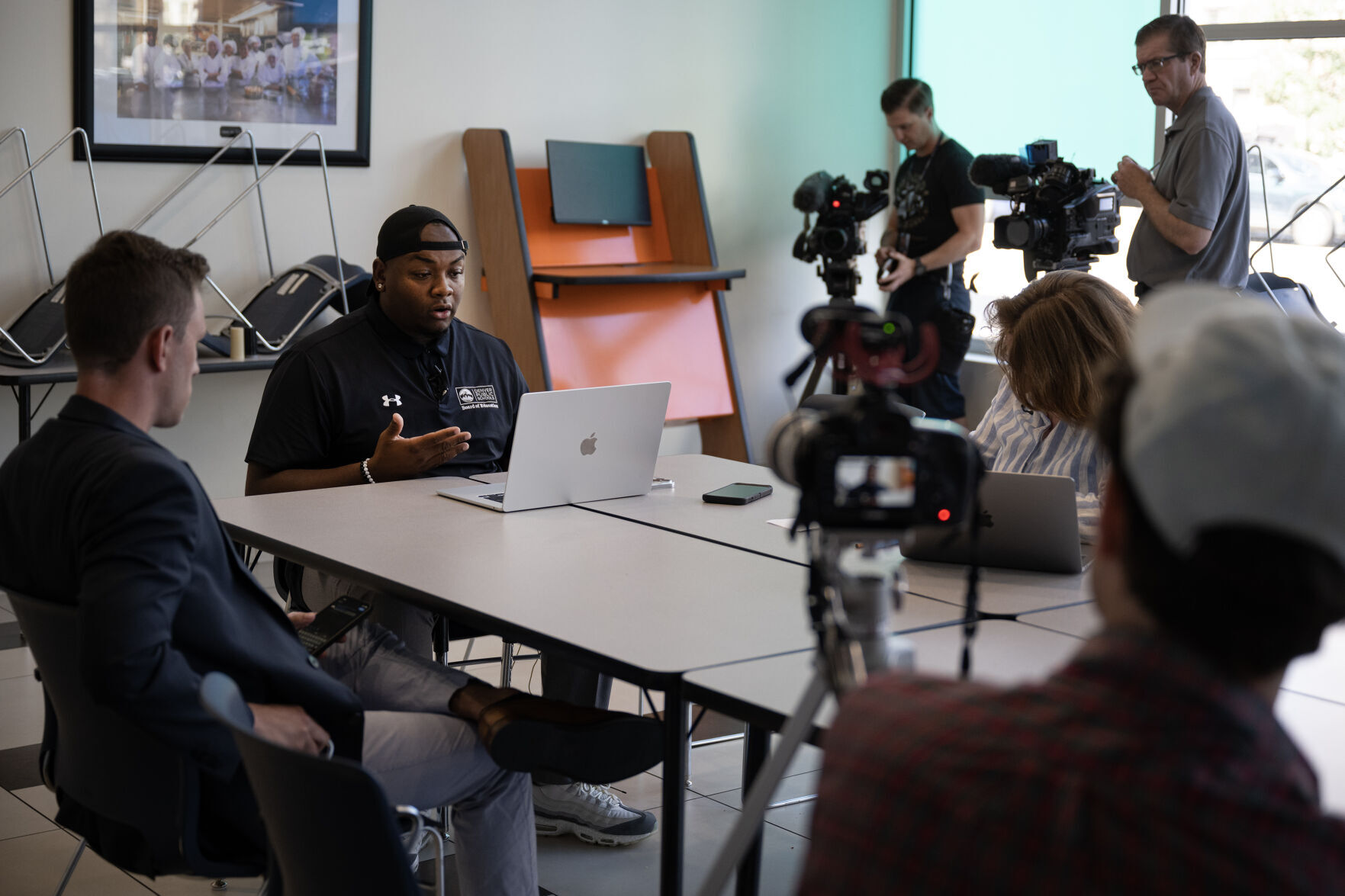 Poll finds likely voters hold unfavorable view of Denver school board