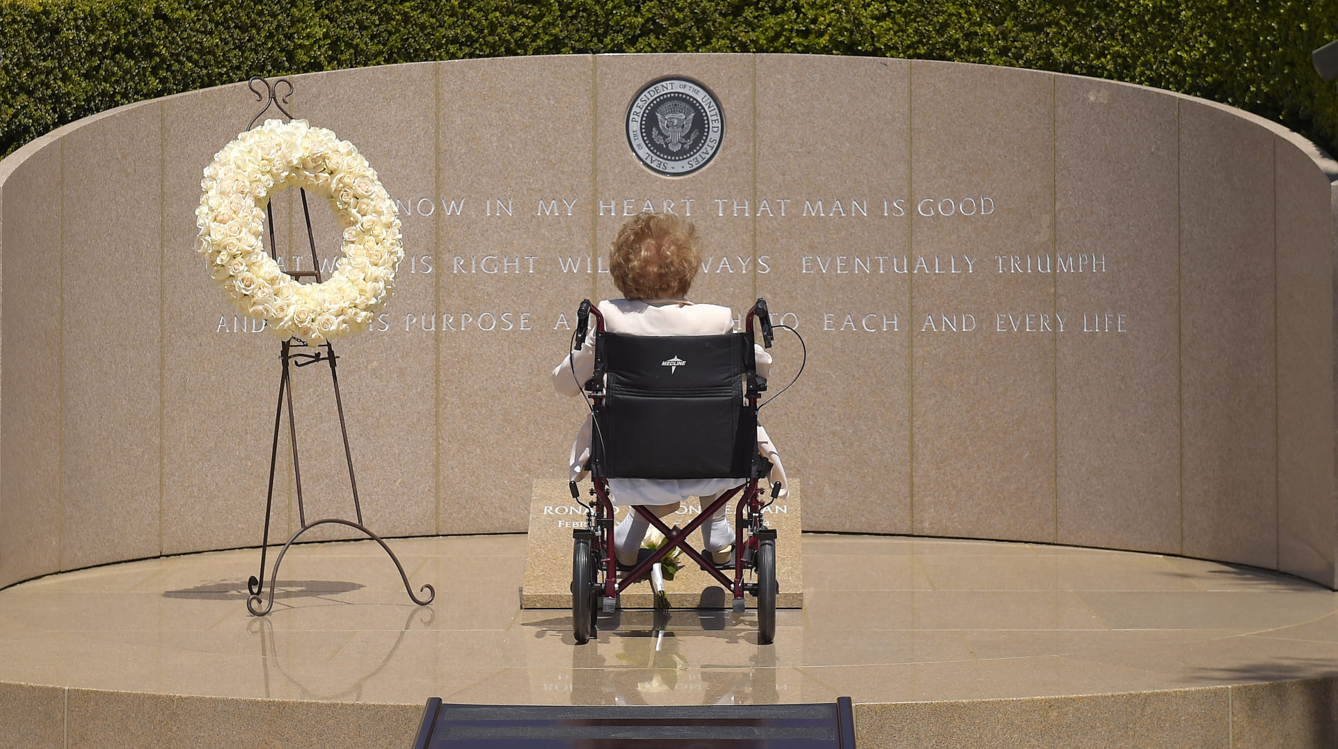 Nancy Reagan dead at 94