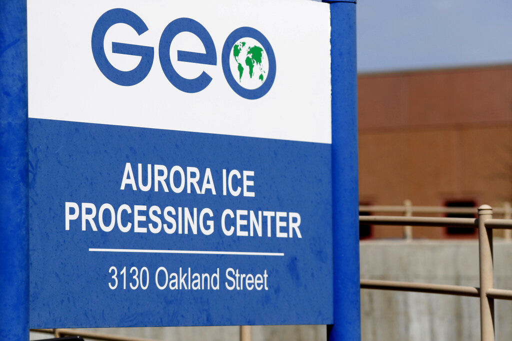 2,200 quarantined over mumps outbreak at immigration centers, including one in Aurora