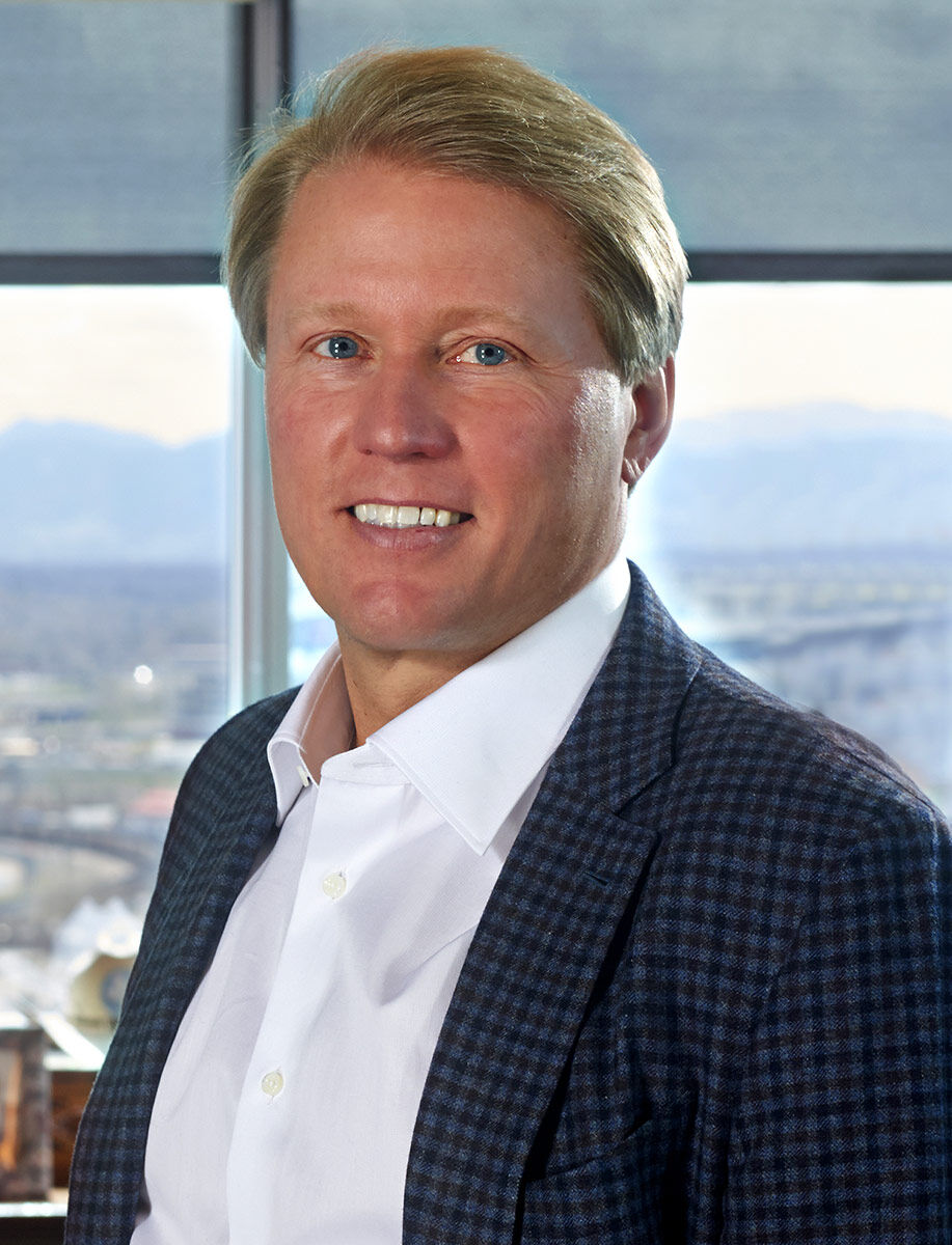 Ex-DaVita CEO, federal prosecutors argue in court over groundbreaking antitrust case