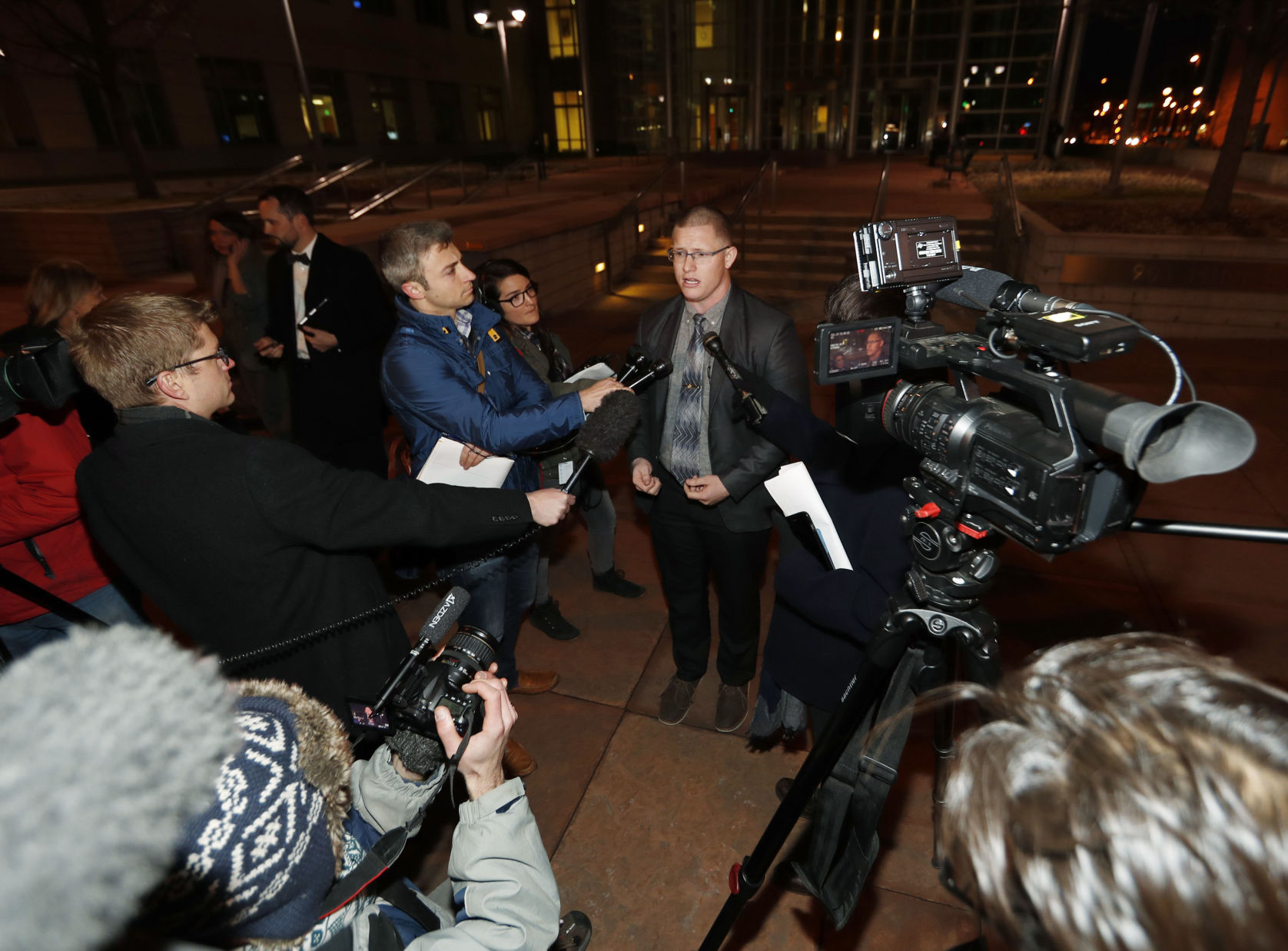 Federal judge dismisses Hamilton electors’ lawsuit against Secretary of State Wayne Williams