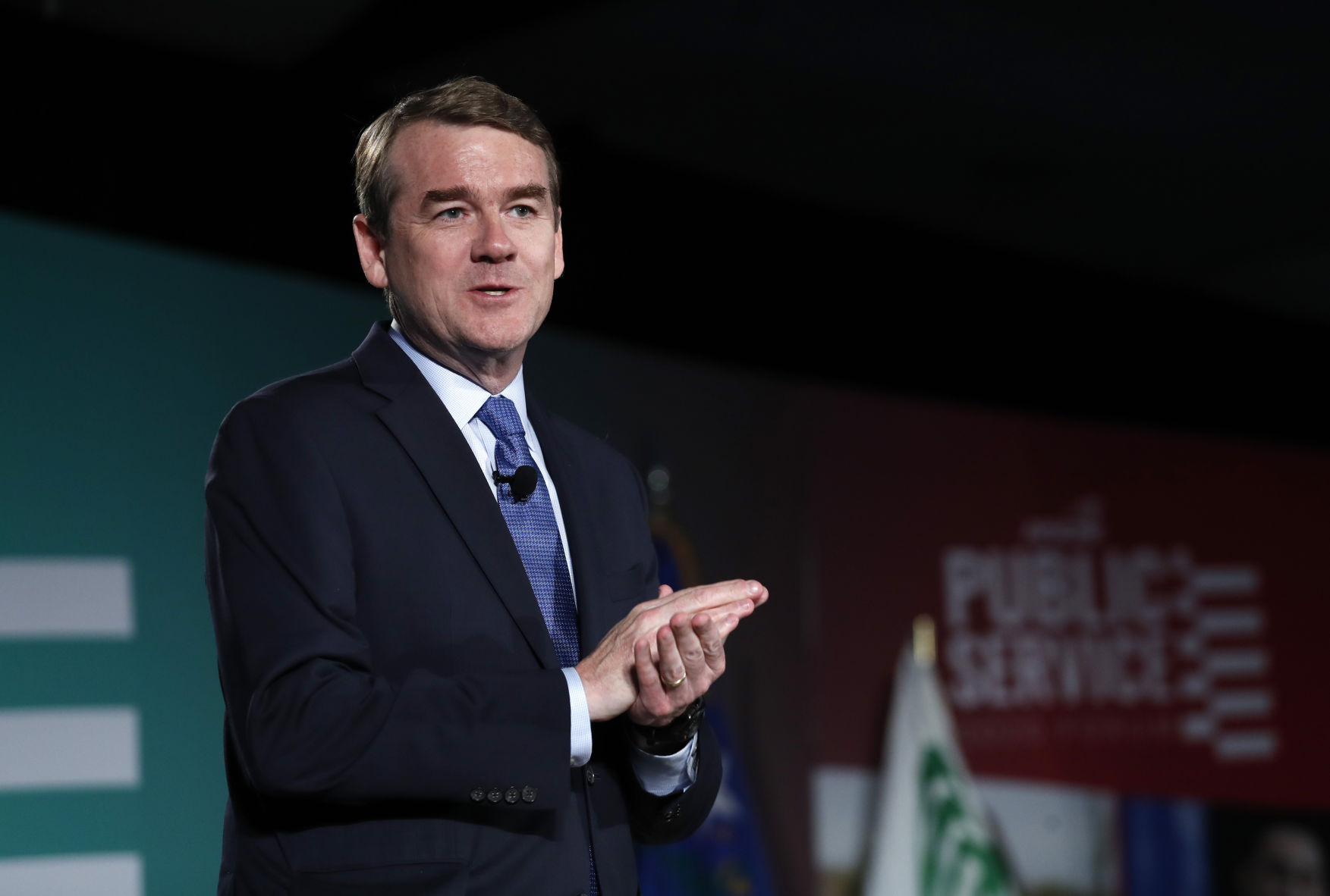 Bennet leans on his education experience to advance his presidential campaign