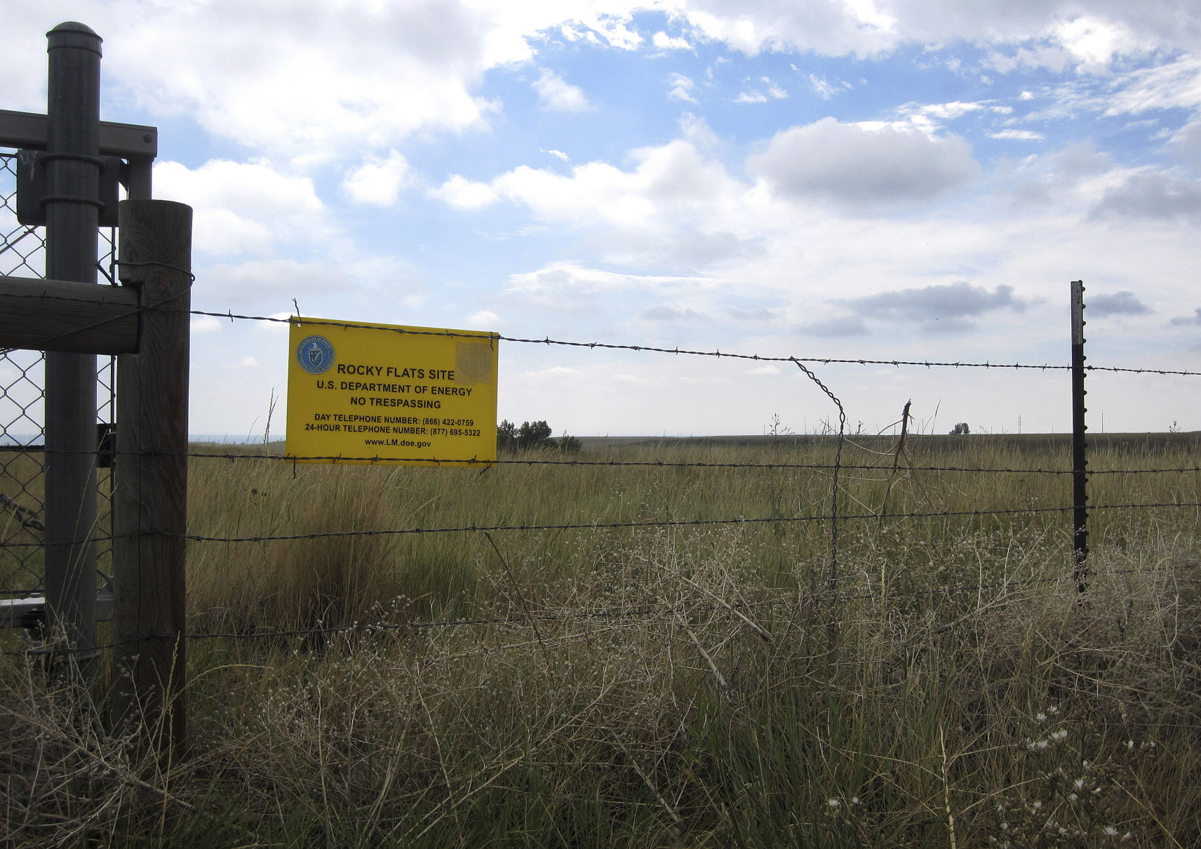 Official disputes critic of Rocky Flats nuke plant cleanup