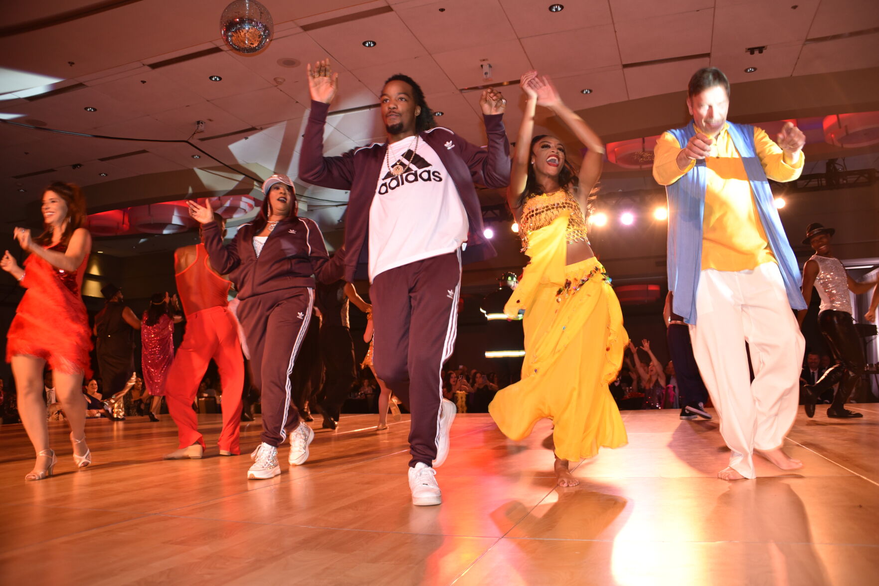 Denver ‘stars’ trip the light fantastic for a good cause | NONPROFIT REGISTER