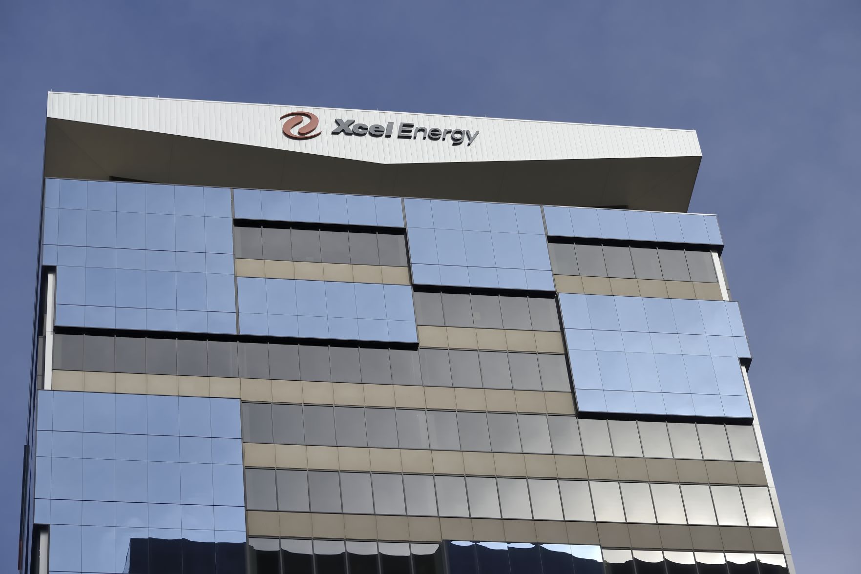 Xcel works to meet aggressive clean energy goal in Colorado, elsewhere