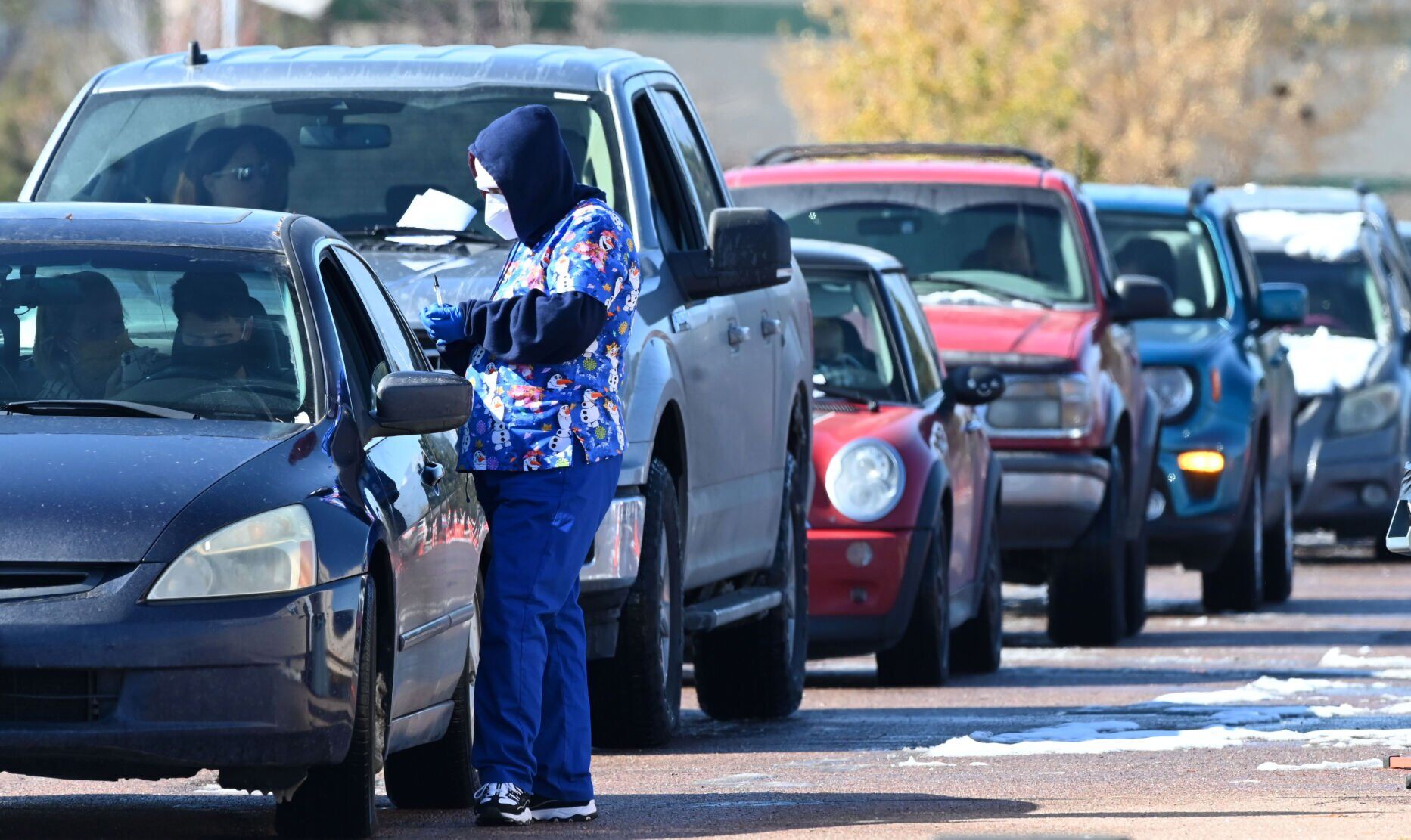 Colorado Springs COVID-19 drive-through vaccination site to close