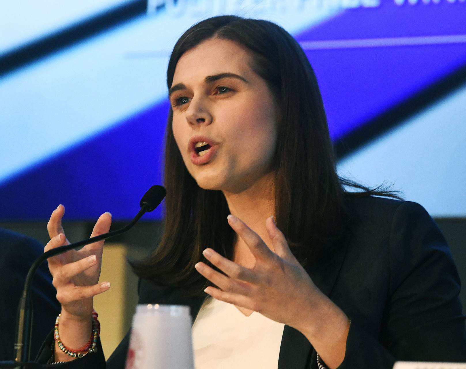 Colo.’s election brought a wave of women, but the current was strongest for Democrats