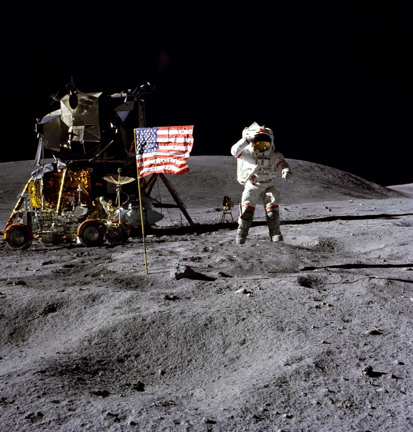 2 Colorado companies among 9 to compete for next moon landing