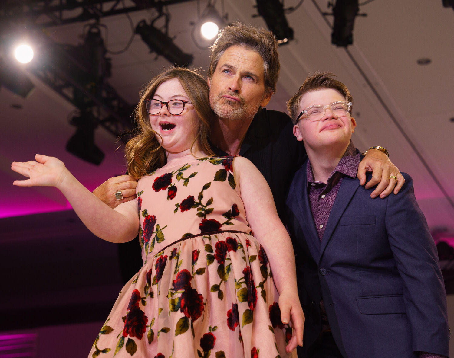 Rob Lowe, ‘Grey’s Anatomy’ cast members star in celebrity-packed show | NONPROFIT REGISTER