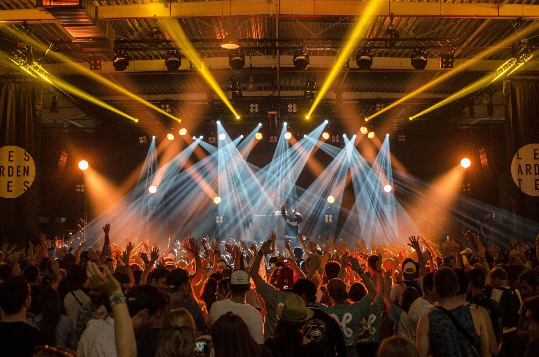 State requires full vaccination for large indoor events in Denver metro area