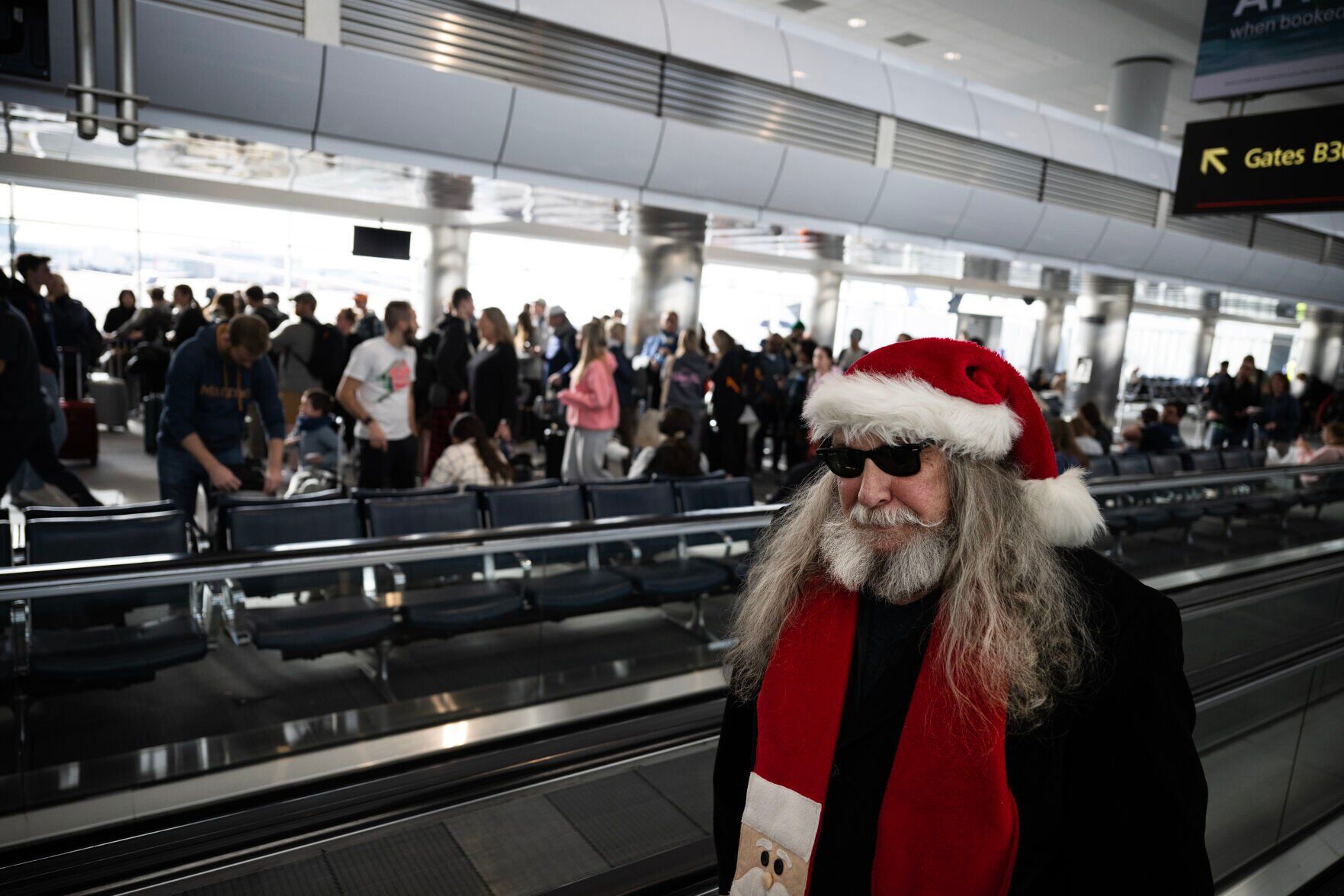 Christmas spirit takes over Denver International Airport