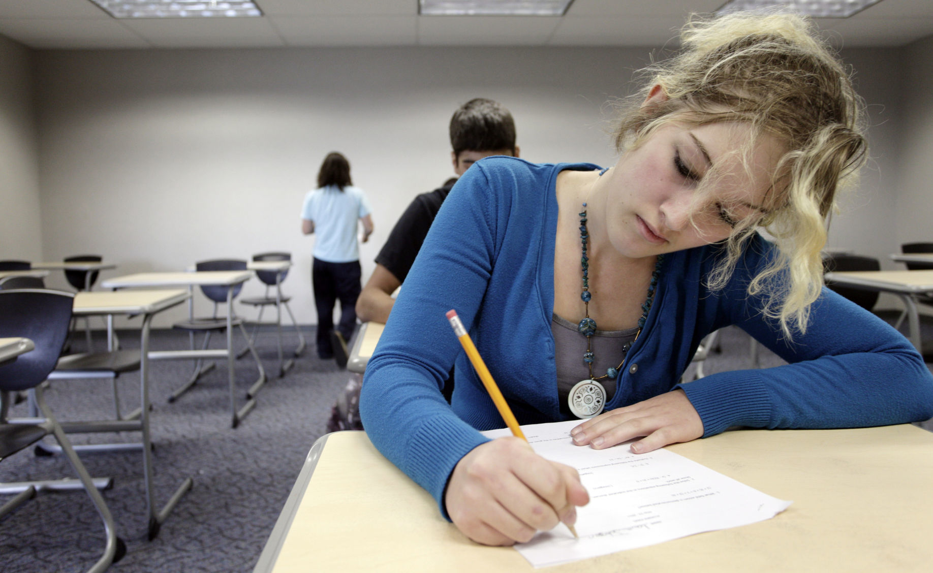 Effort to increase college courses in Colorado high schools moves ahead