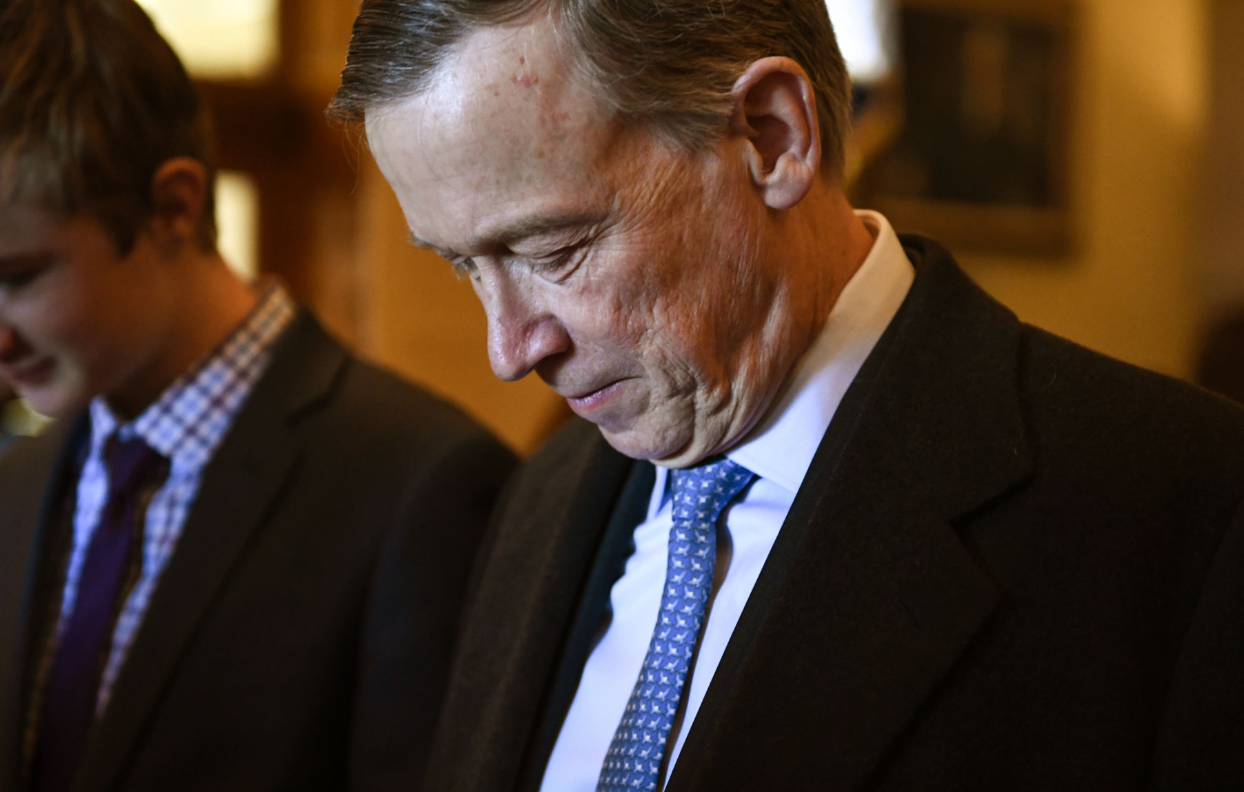 Hickenlooper heads to Iowa as presidential decision nears (VIDEO)