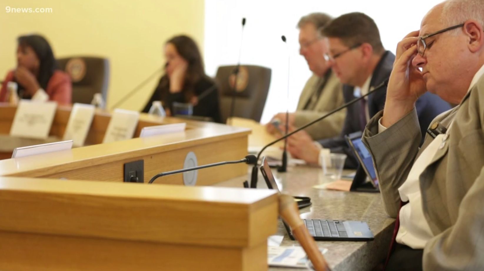 Lawmakers kill proposal to protect Colorado patients from medical debt collection (VIDEO)