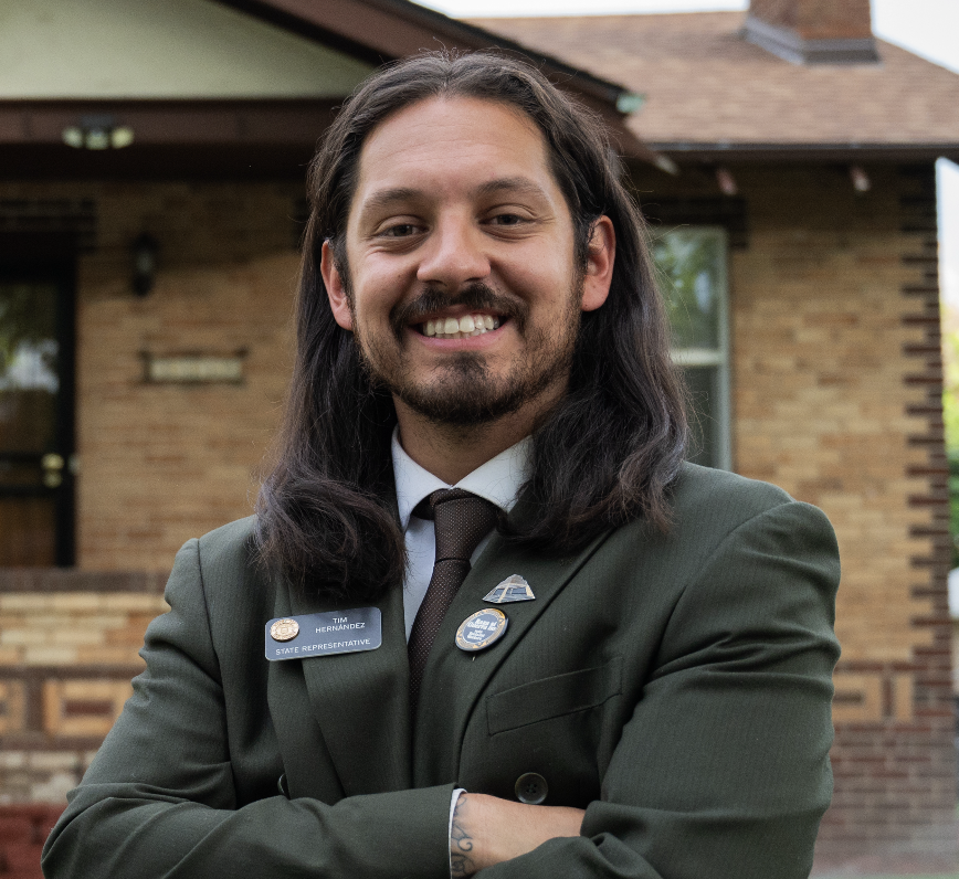 Tim Hernandez, HD 4