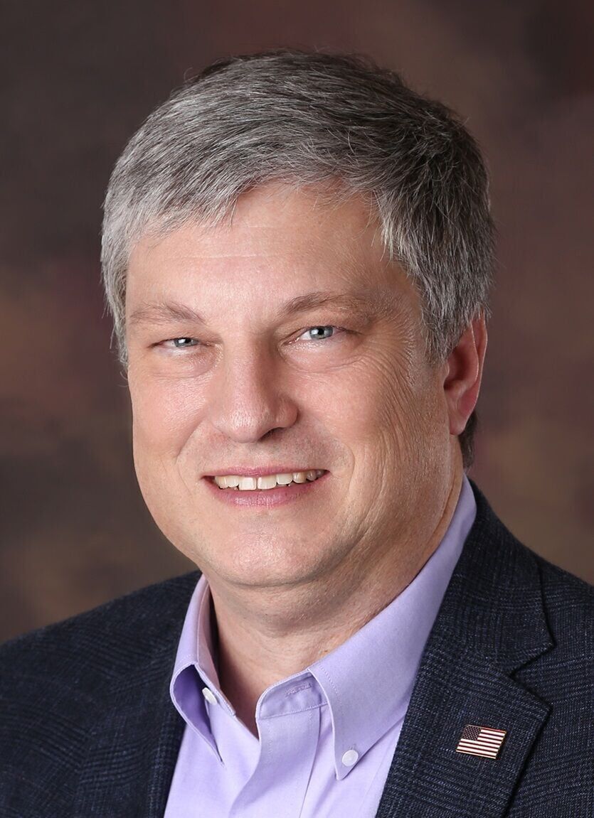 Wayne Williams headshot