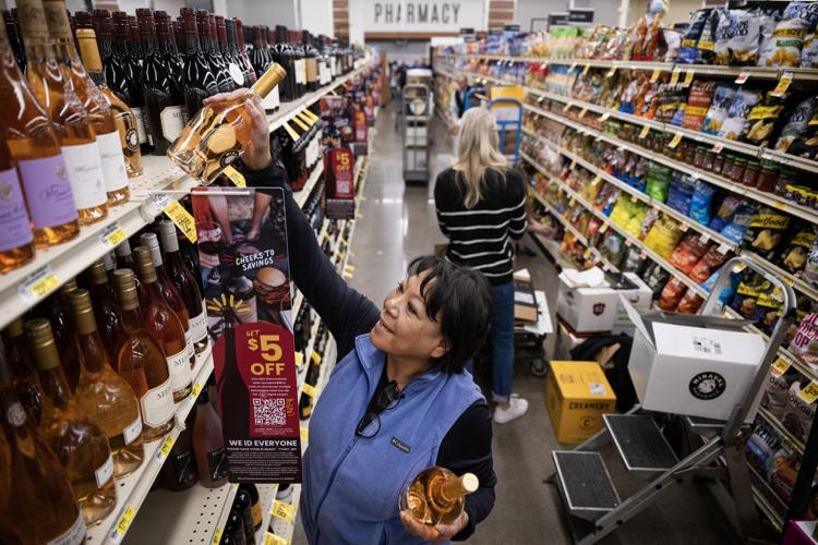 030123-dg-news-GroceryStoreWine01.JPG (copy)