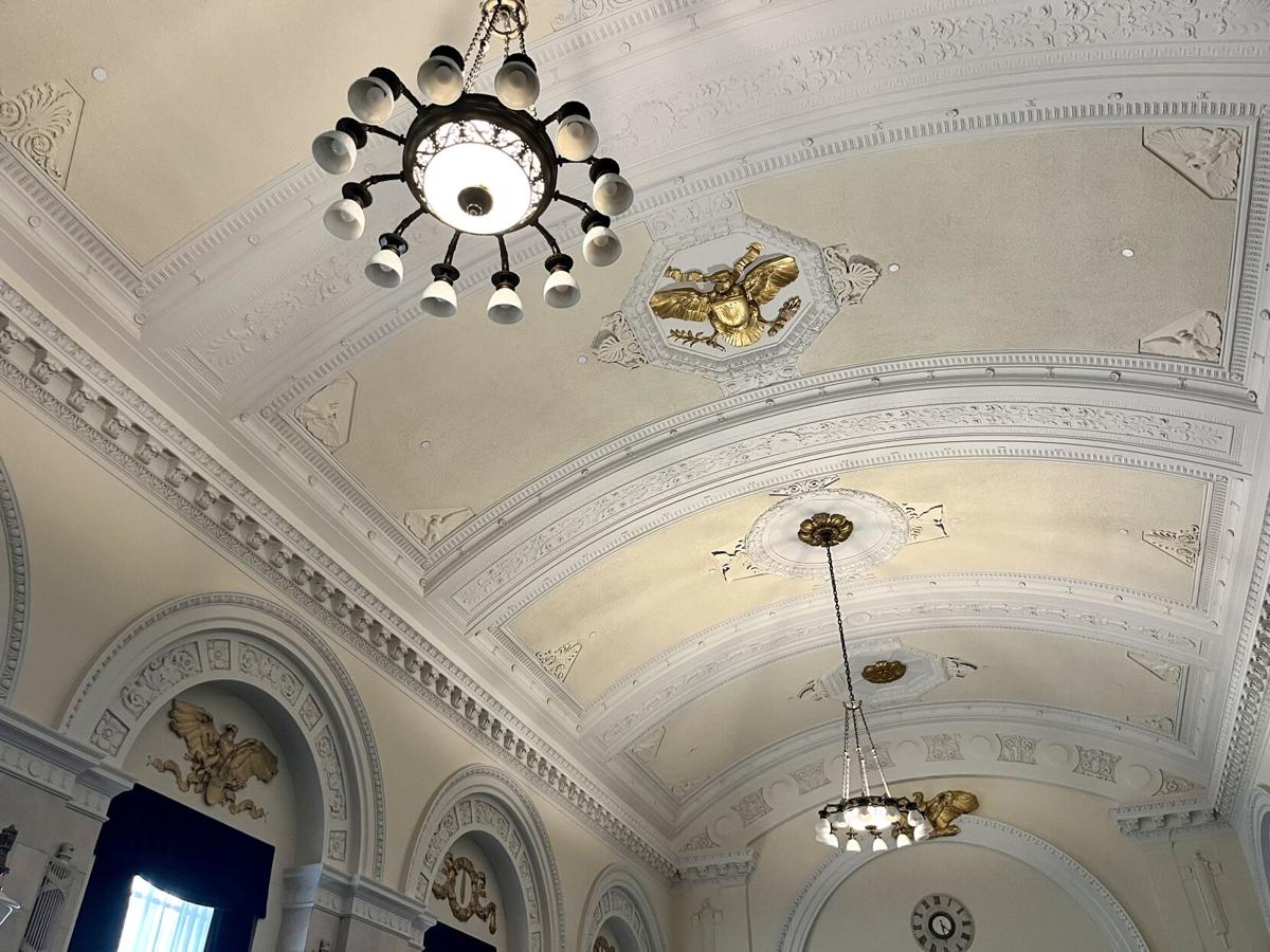 Byron White courtroom ceiling