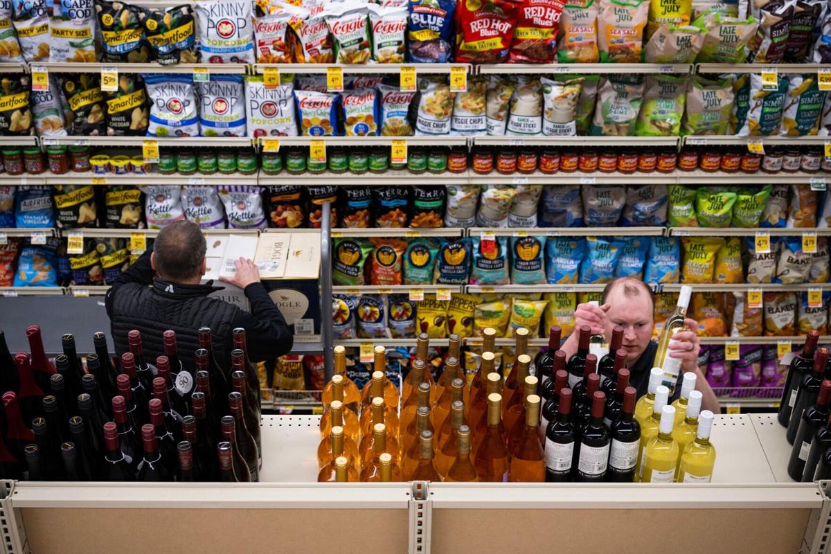 030123-dg-news-GroceryStoreWine02.JPG (copy)
