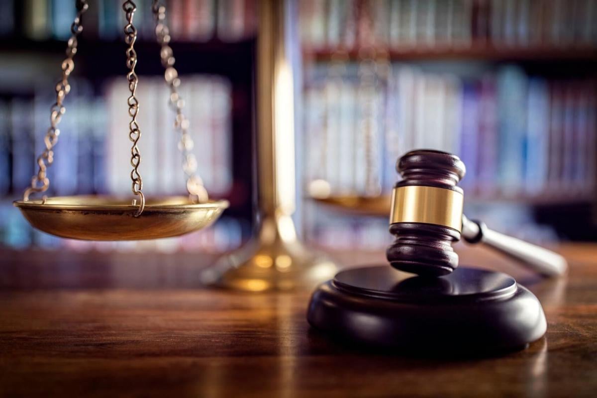 gavel (copy) (copy)