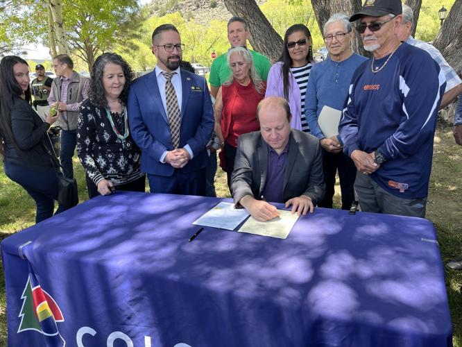 Law gives San Luis Valley control over disruptive fences