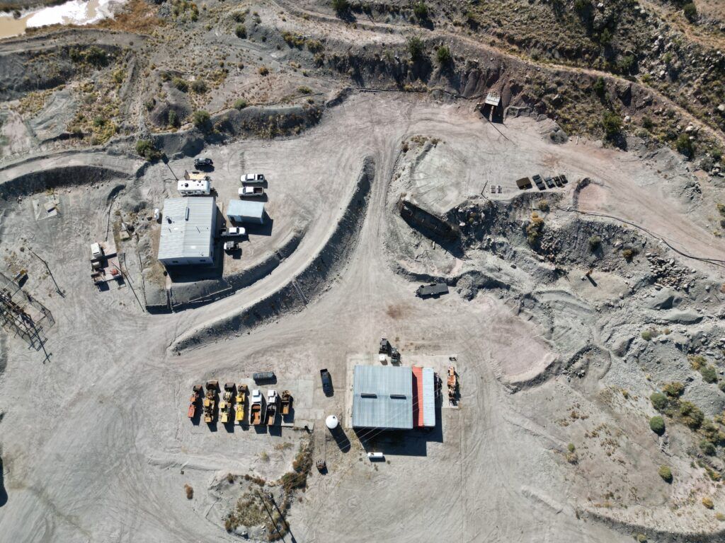 Entrance to the Sunday mine from above.