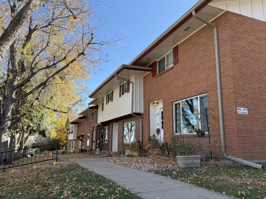 Green Mountain Townhouses in Lakewood