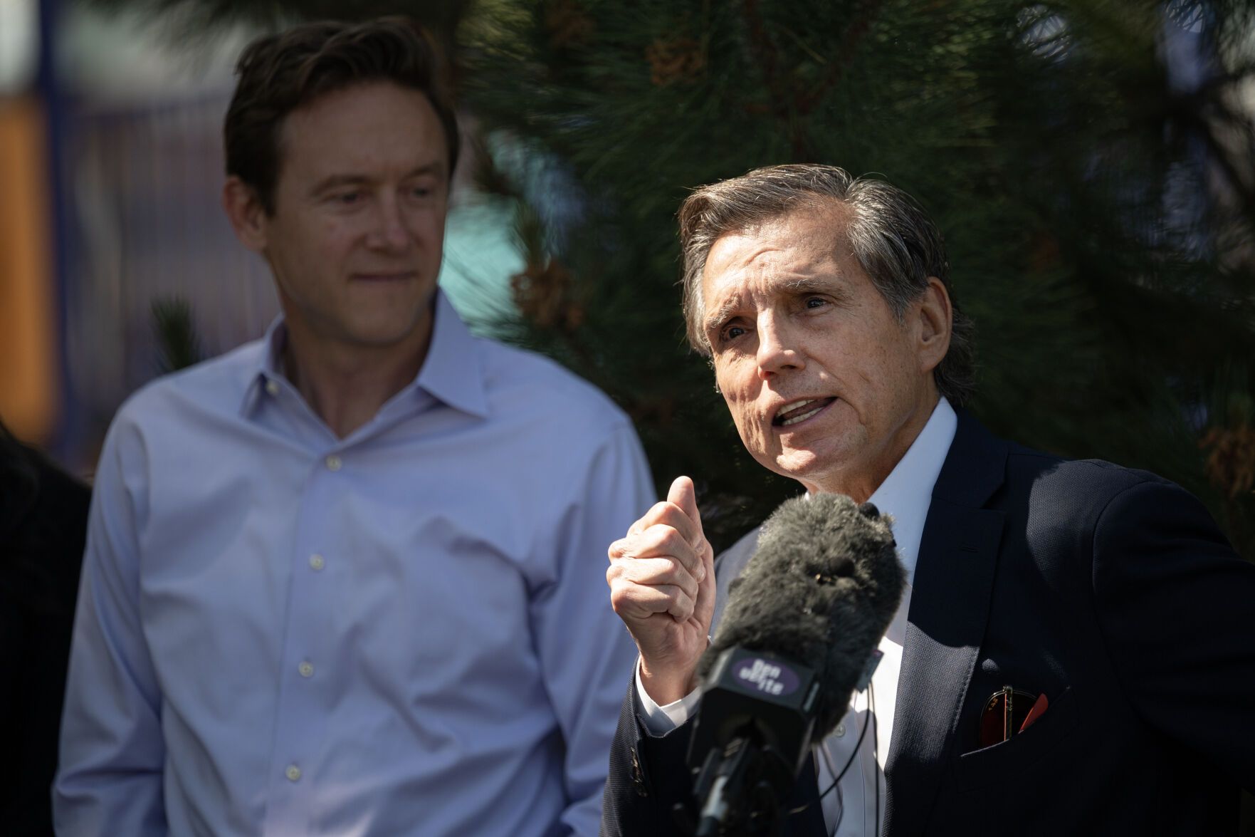 Denver Mayor Peña makes unexpected announcement | A LOOK BACK