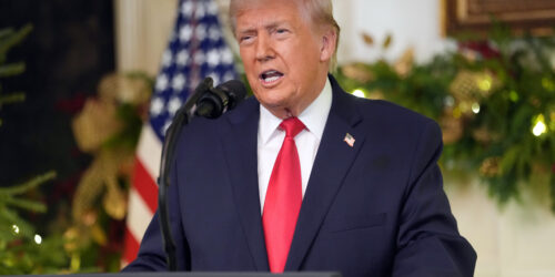 Trump highlights accomplishments in White House speech