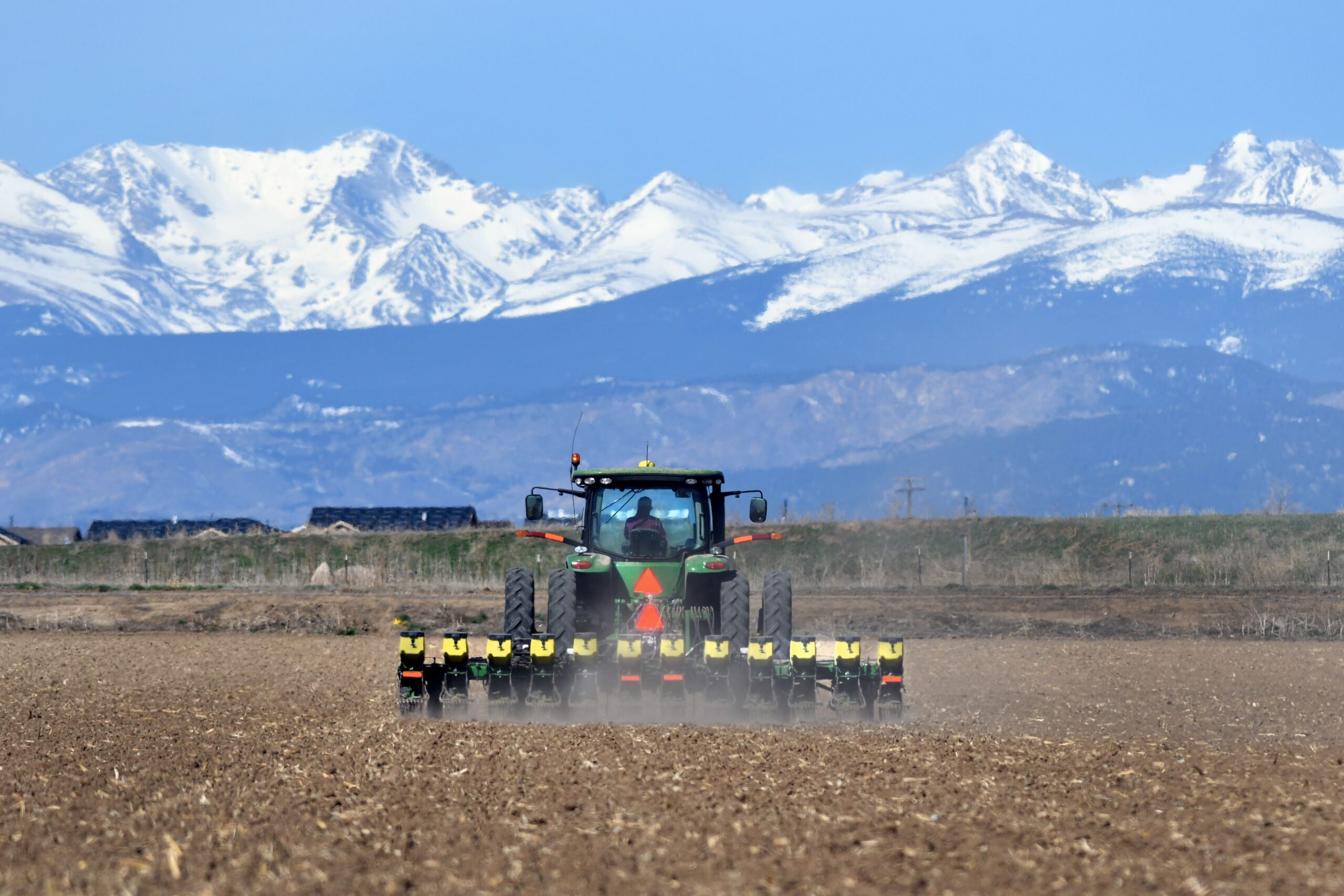 A fight over seeds and bees: Colorado Democrats target neonicotinoid pesticides