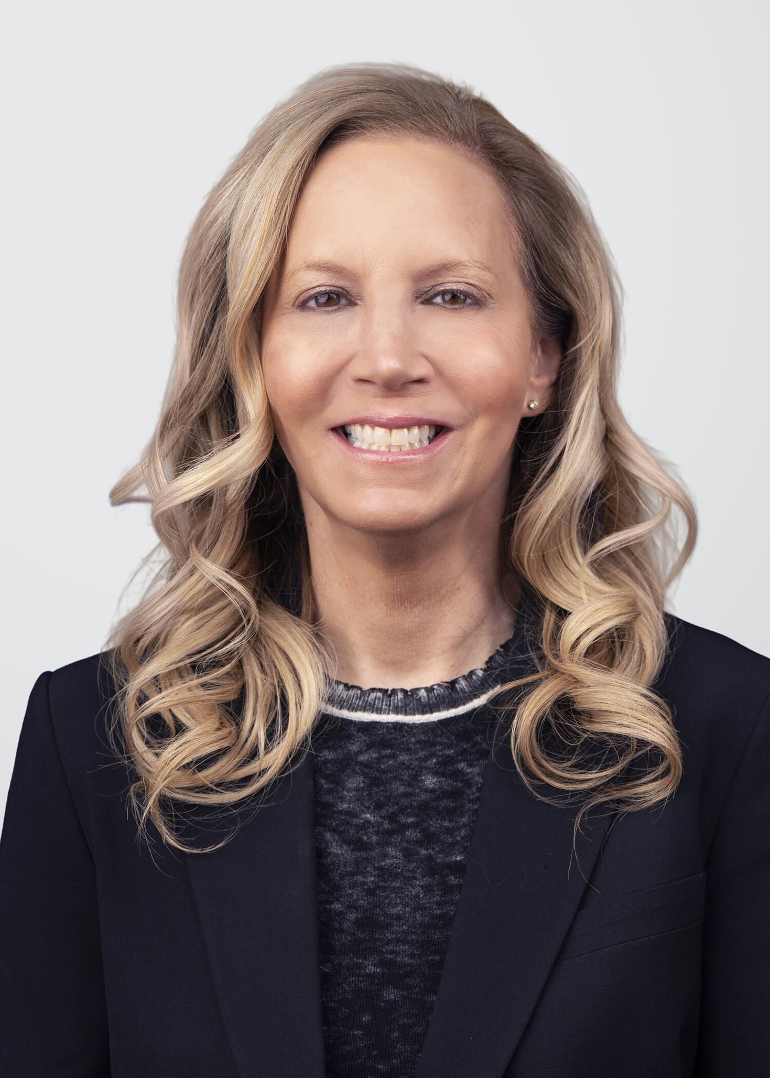 Veteran policy advisor Mara Sheldon joins Holland & Knight