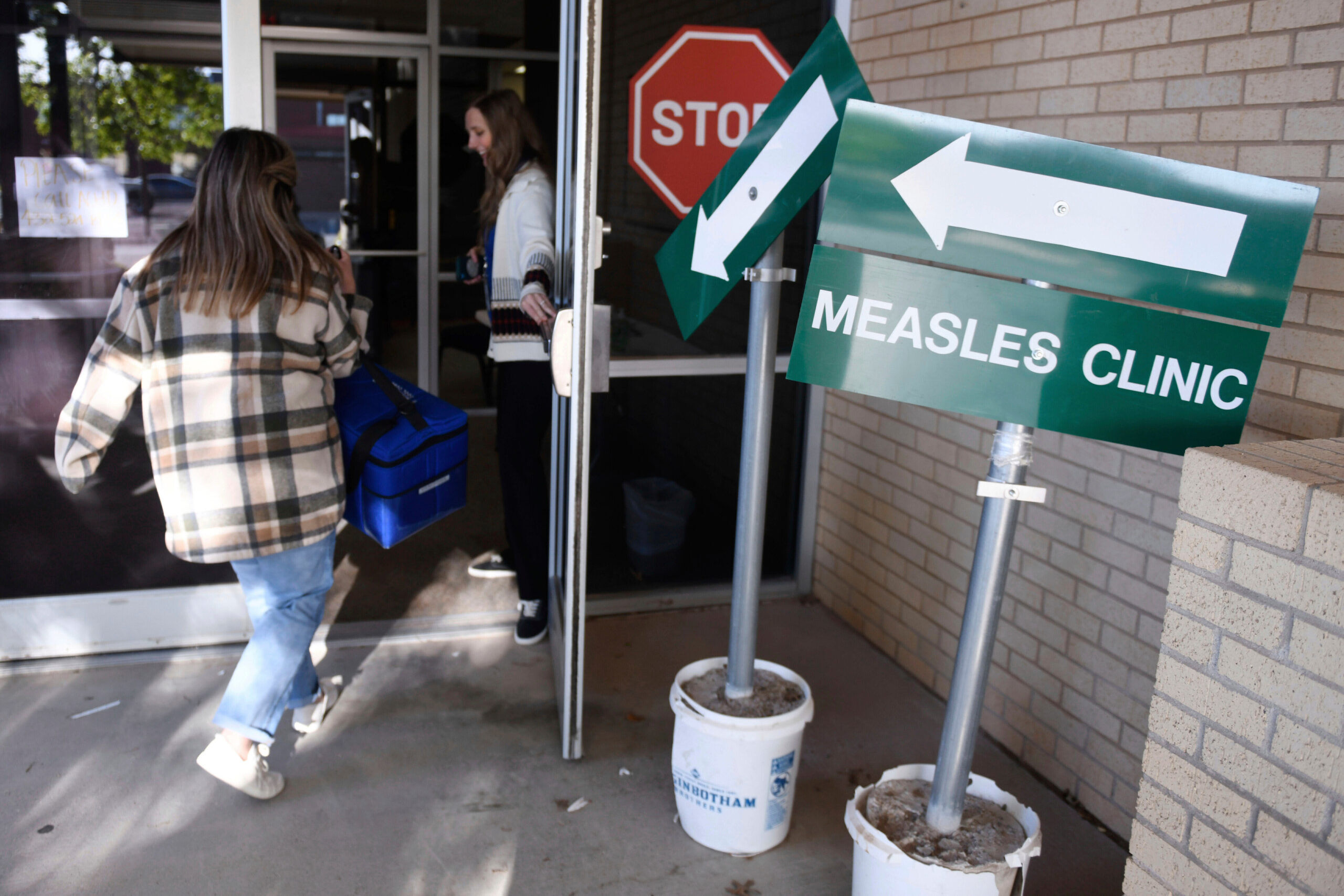 Broomfield High School keeps 26 students out after confirmed measles case