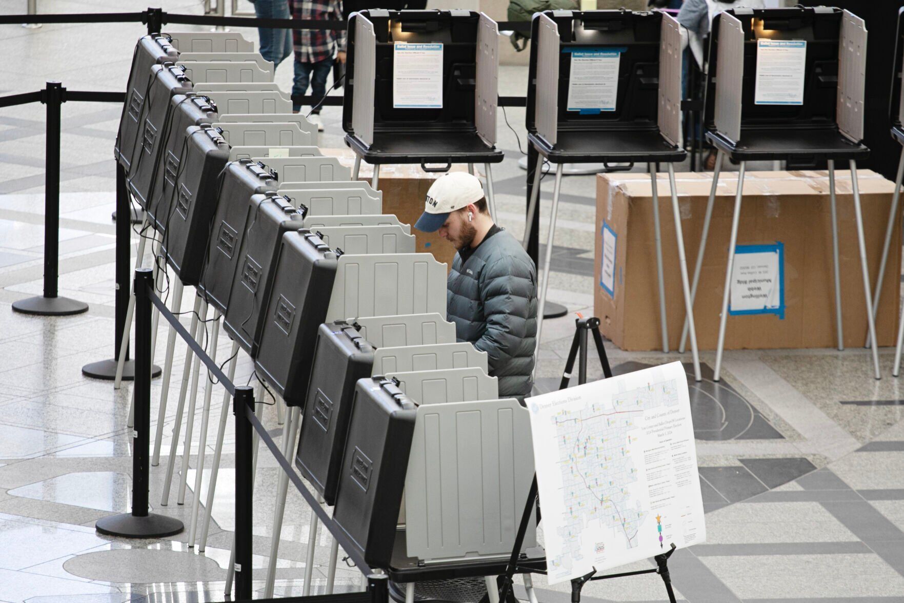 Federal judge upholds constitutionality of Colorado campaign contribution limits